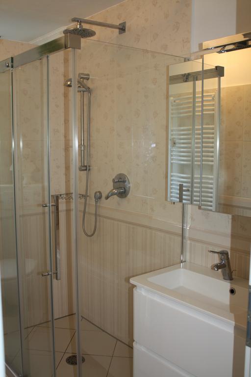 Ferienwohnung Baden Bliss Bagian luar foto